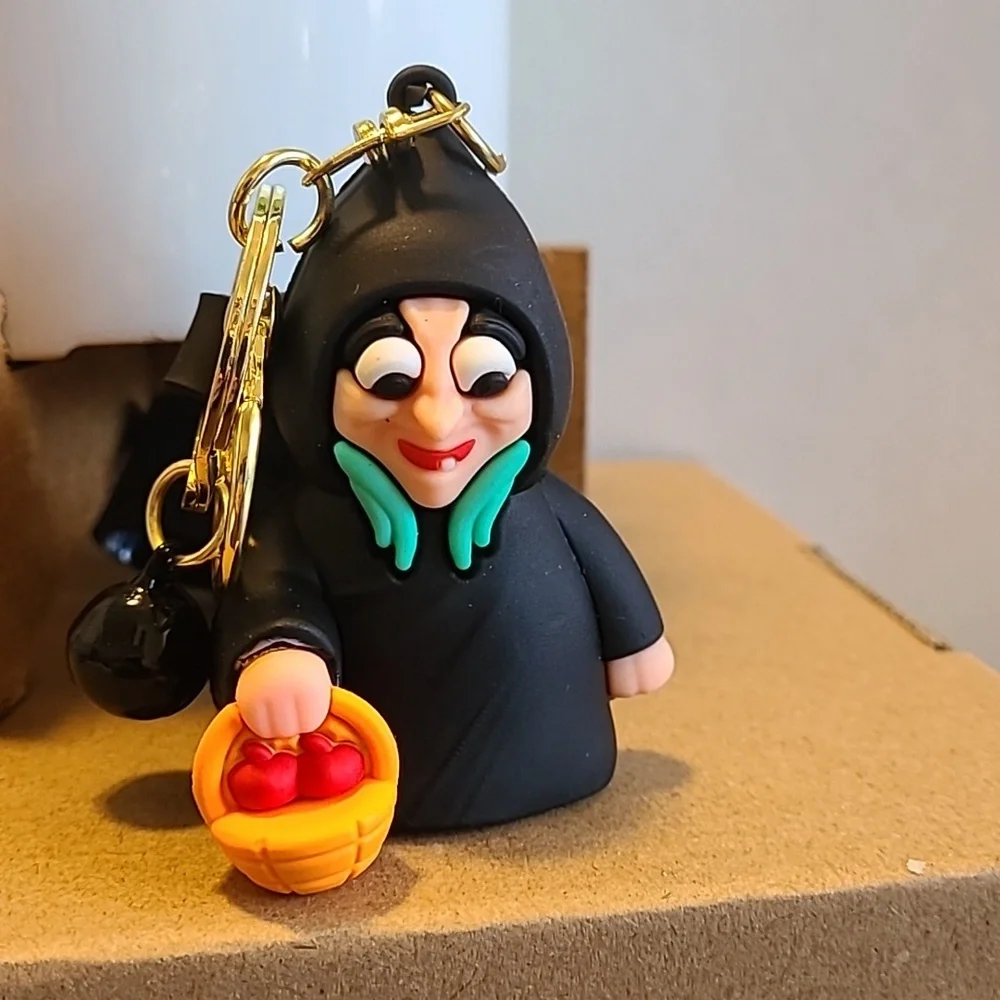 Disney Snow White‎ Evil Queen Witch Apple Basket Keychain Bag Charm
